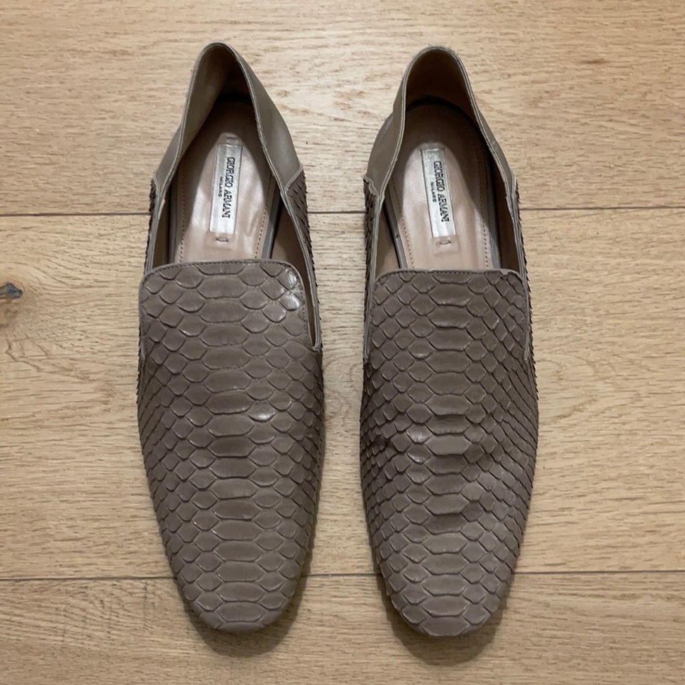 Giorgio Armani leather & satin taupe loafers in original box sz 40